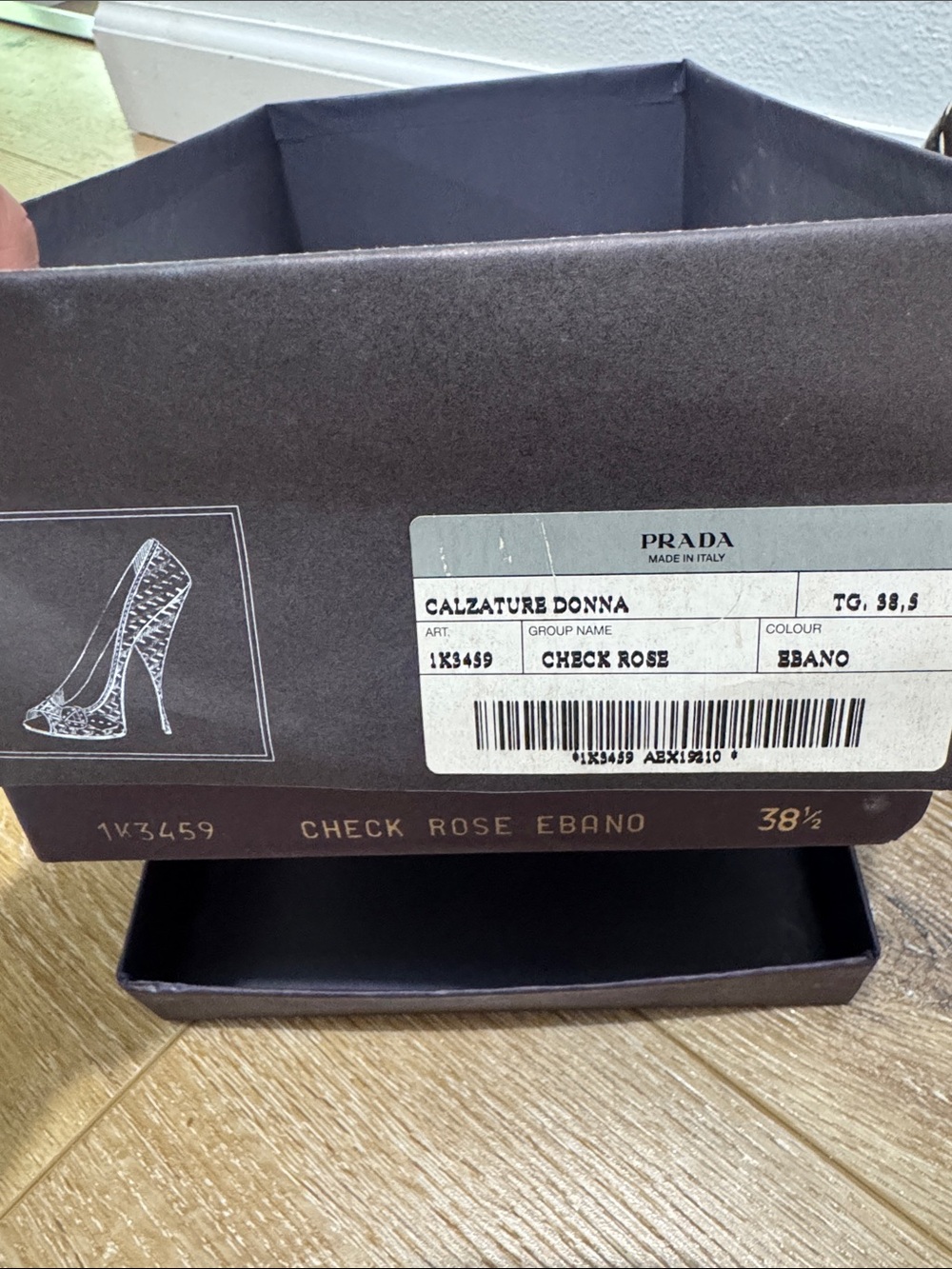 Prada Donna Brown Houndstooth Peep-Toe Heels with Subtle Red Accents - Picture 6 of 9
